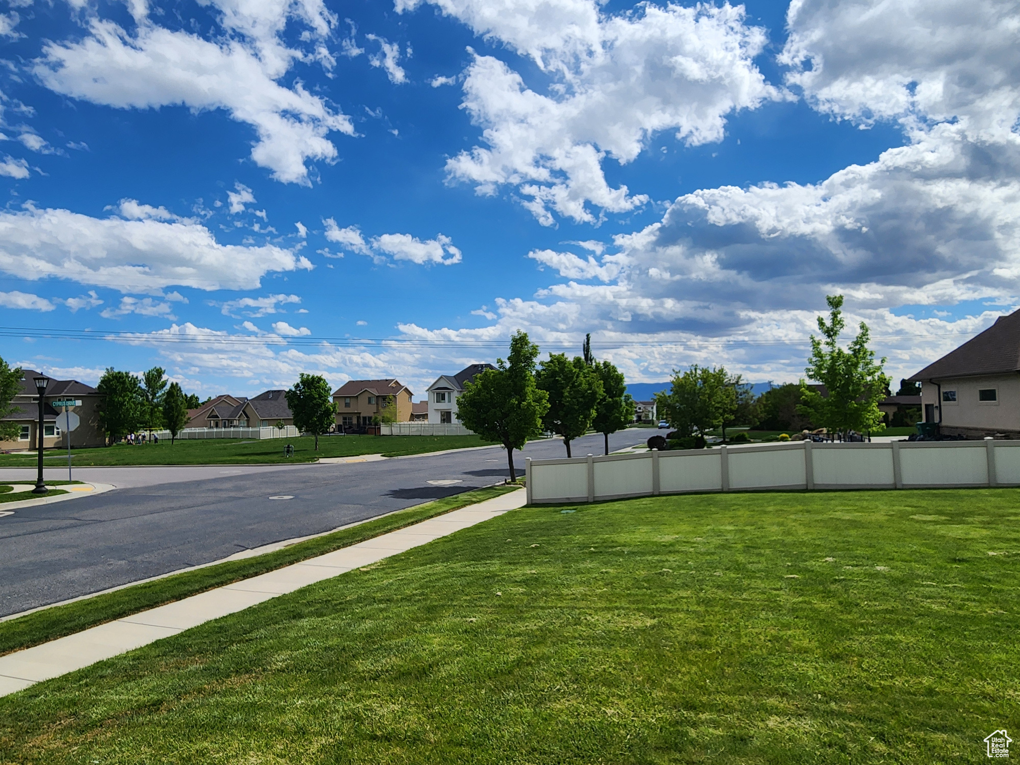 HIGHLAND HILLS - Residential