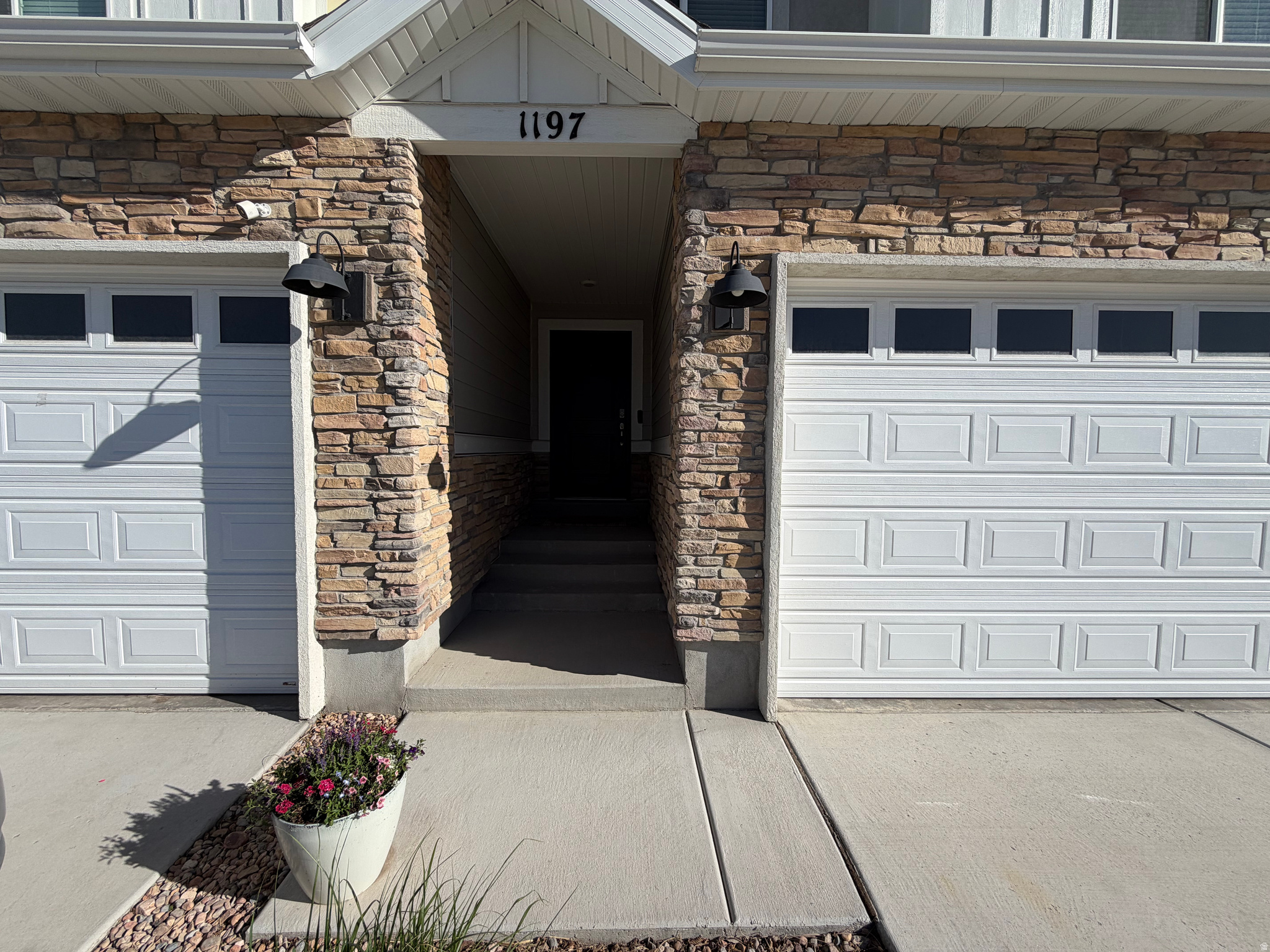 SUMMIT RIDGE TOWNS - Residential