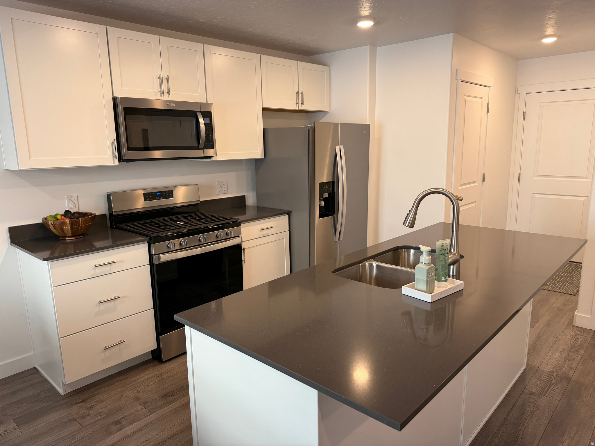 SUMMIT RIDGE TOWNS - Residential