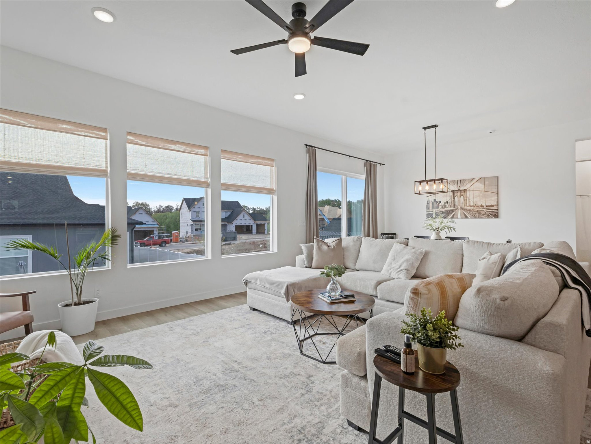 EASTRIDGE PARK - Residential