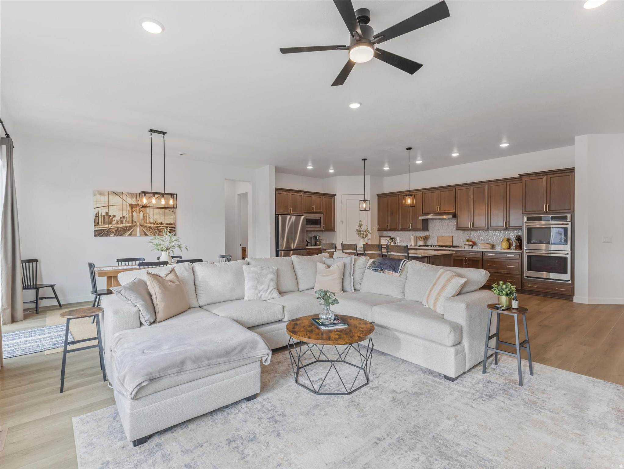 EASTRIDGE PARK - Residential