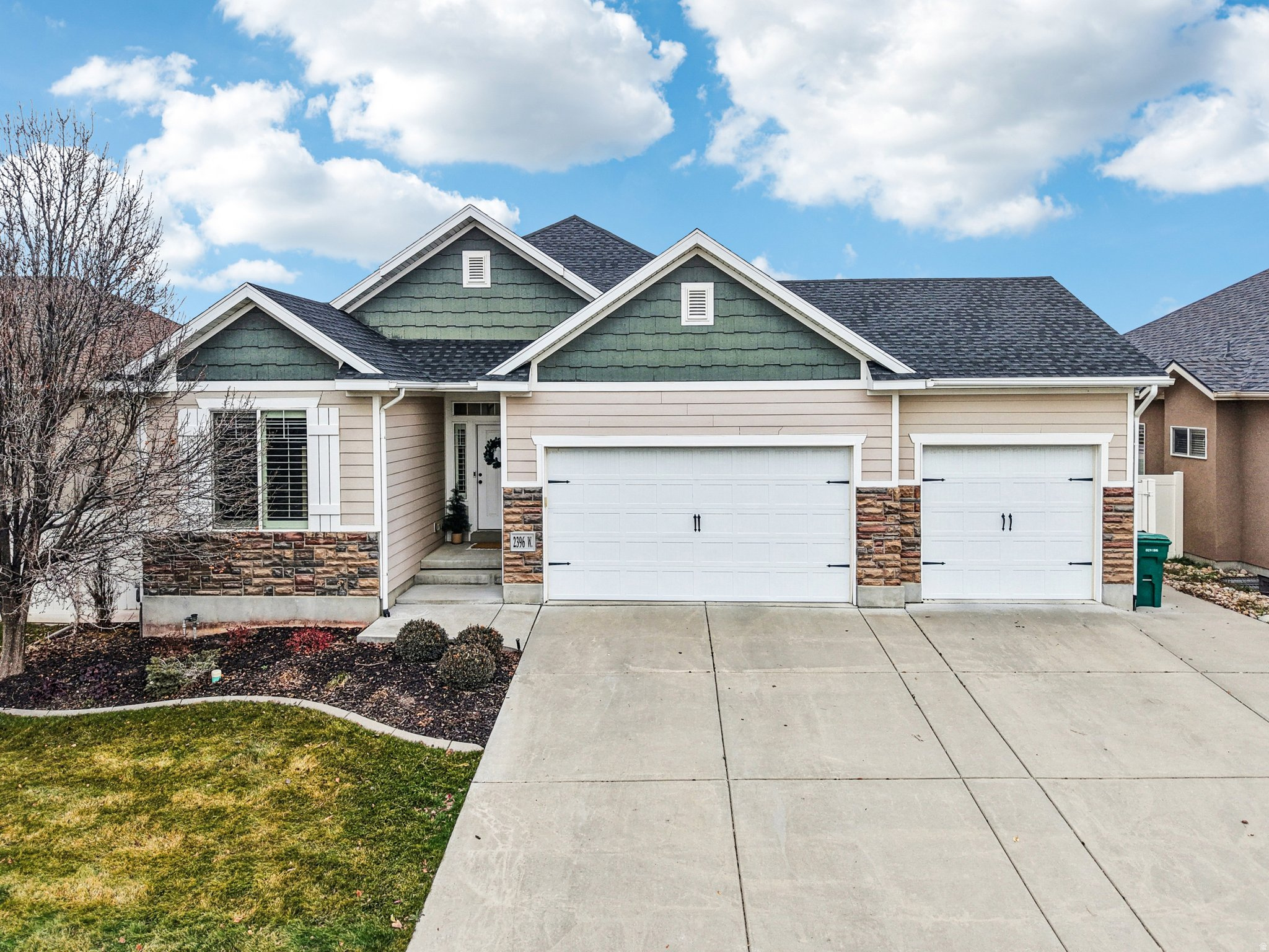 HARMONY PLACE - Residential