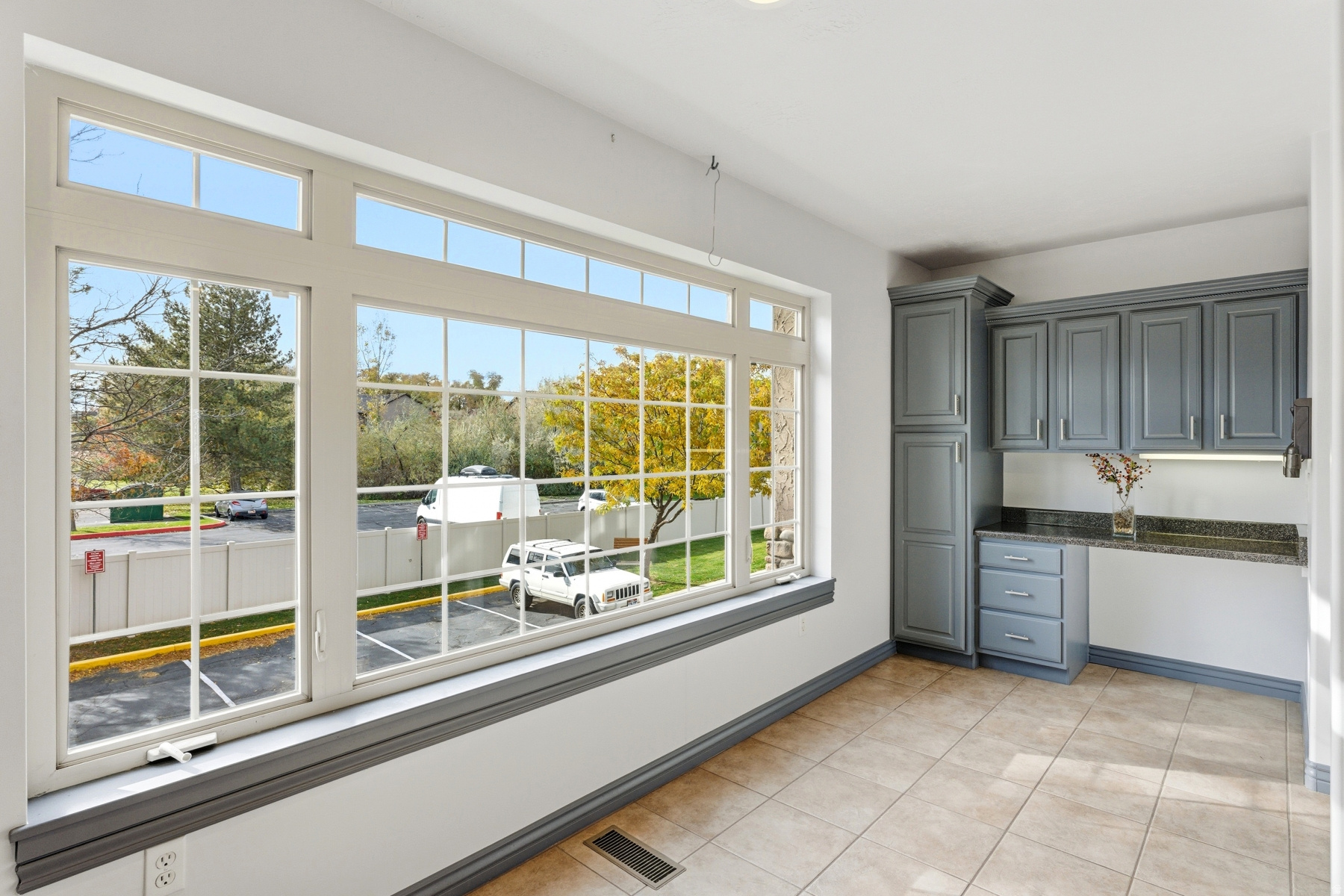 Millcreek, Utah 84117, United States, 3 Bedrooms Bedrooms, ,3 BathroomsBathrooms,Residential,Active,240731