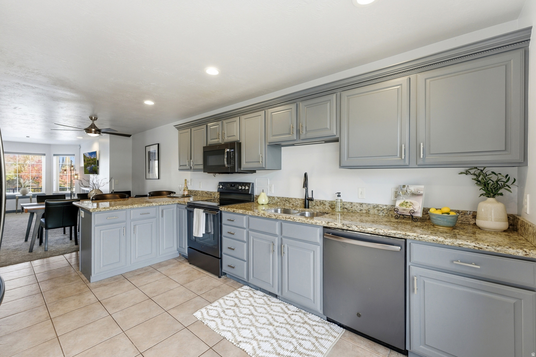 Millcreek, Utah 84117, United States, 3 Bedrooms Bedrooms, ,3 BathroomsBathrooms,Residential,Active,240731