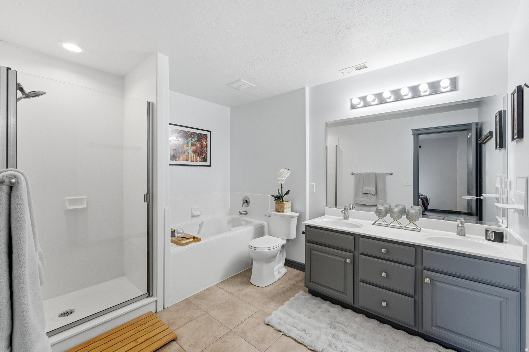 Millcreek, Utah 84117, United States, 3 Bedrooms Bedrooms, ,3 BathroomsBathrooms,Residential,Active,240731