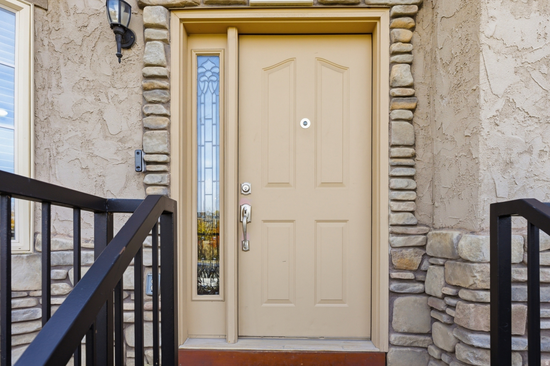 Millcreek, Utah 84117, United States, 3 Bedrooms Bedrooms, ,3 BathroomsBathrooms,Residential,Active,240731