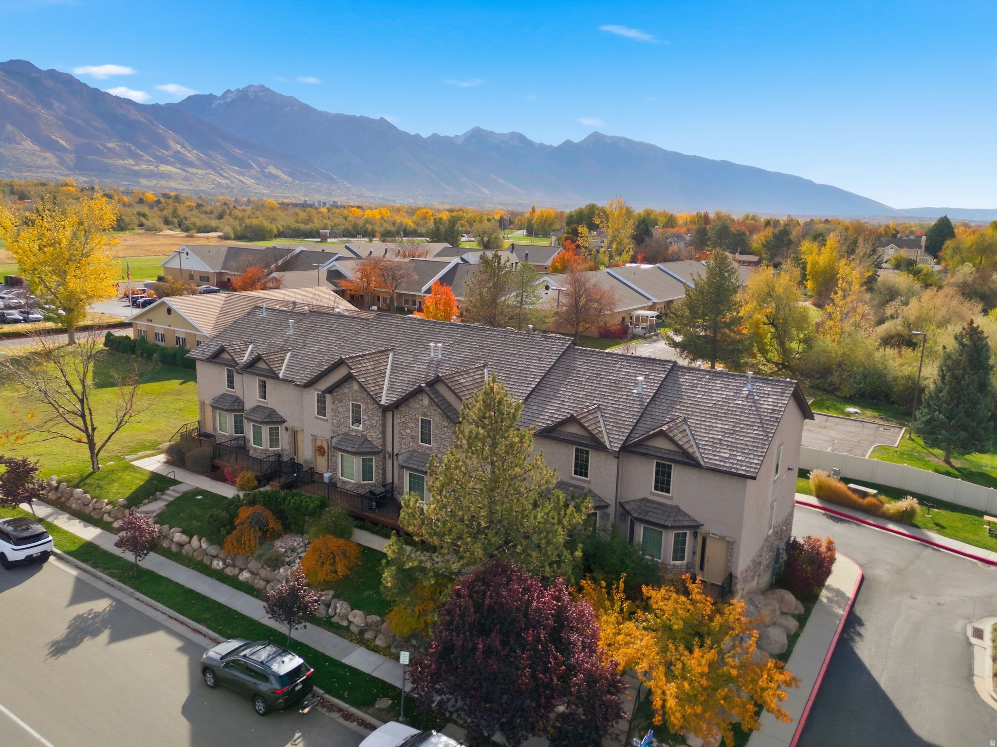 Millcreek, Utah 84117, United States, 3 Bedrooms Bedrooms, ,3 BathroomsBathrooms,Residential,Active,240731