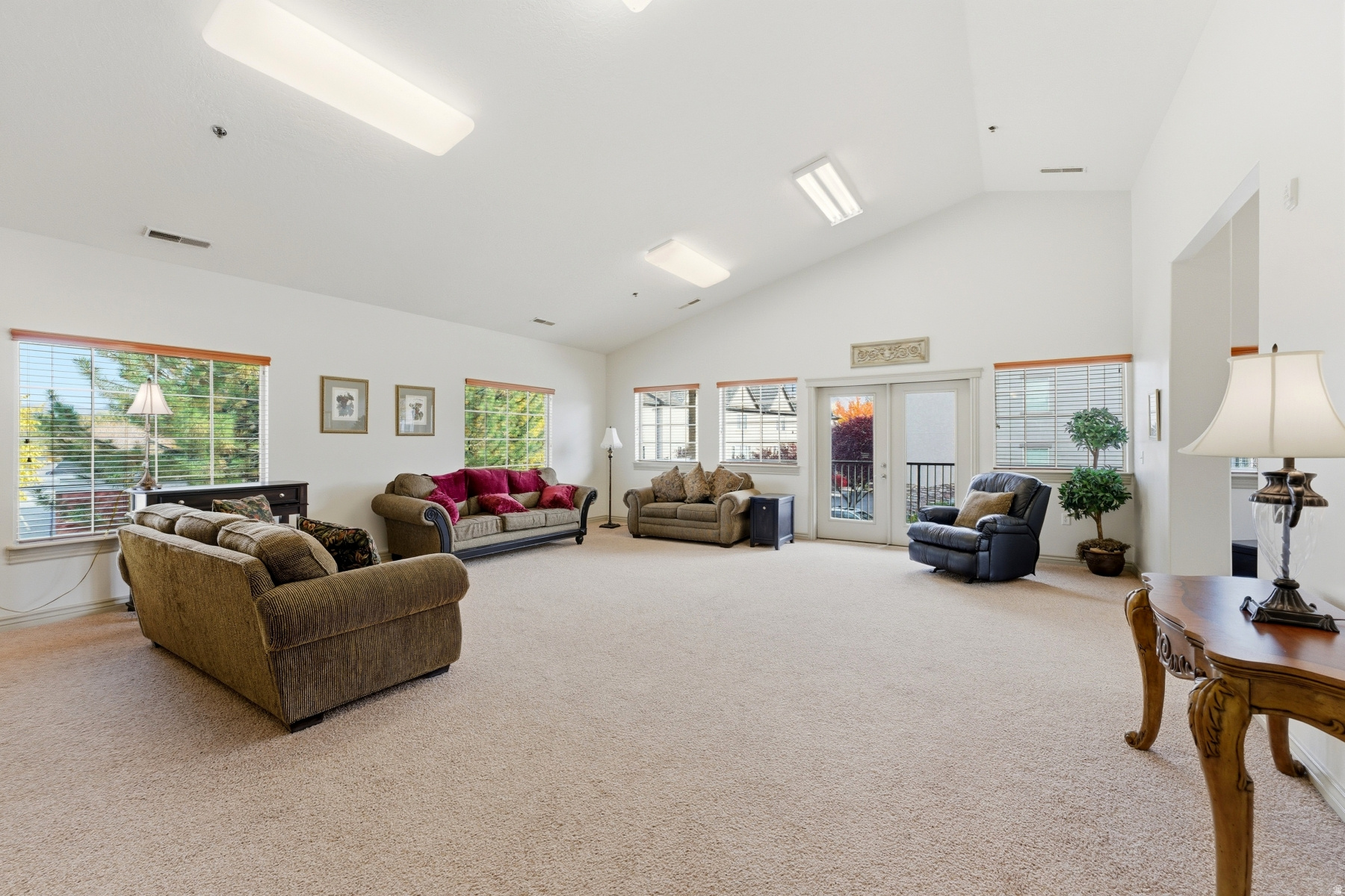 Millcreek, Utah 84117, United States, 3 Bedrooms Bedrooms, ,3 BathroomsBathrooms,Residential,Active,240731