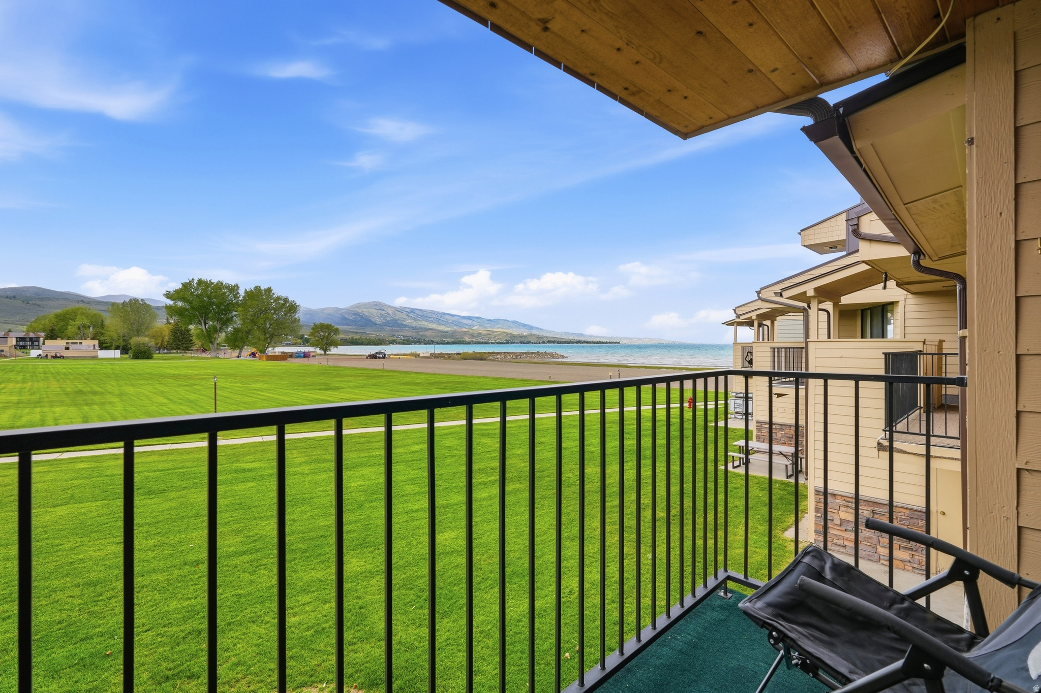 IDEAL BEACH - Residential