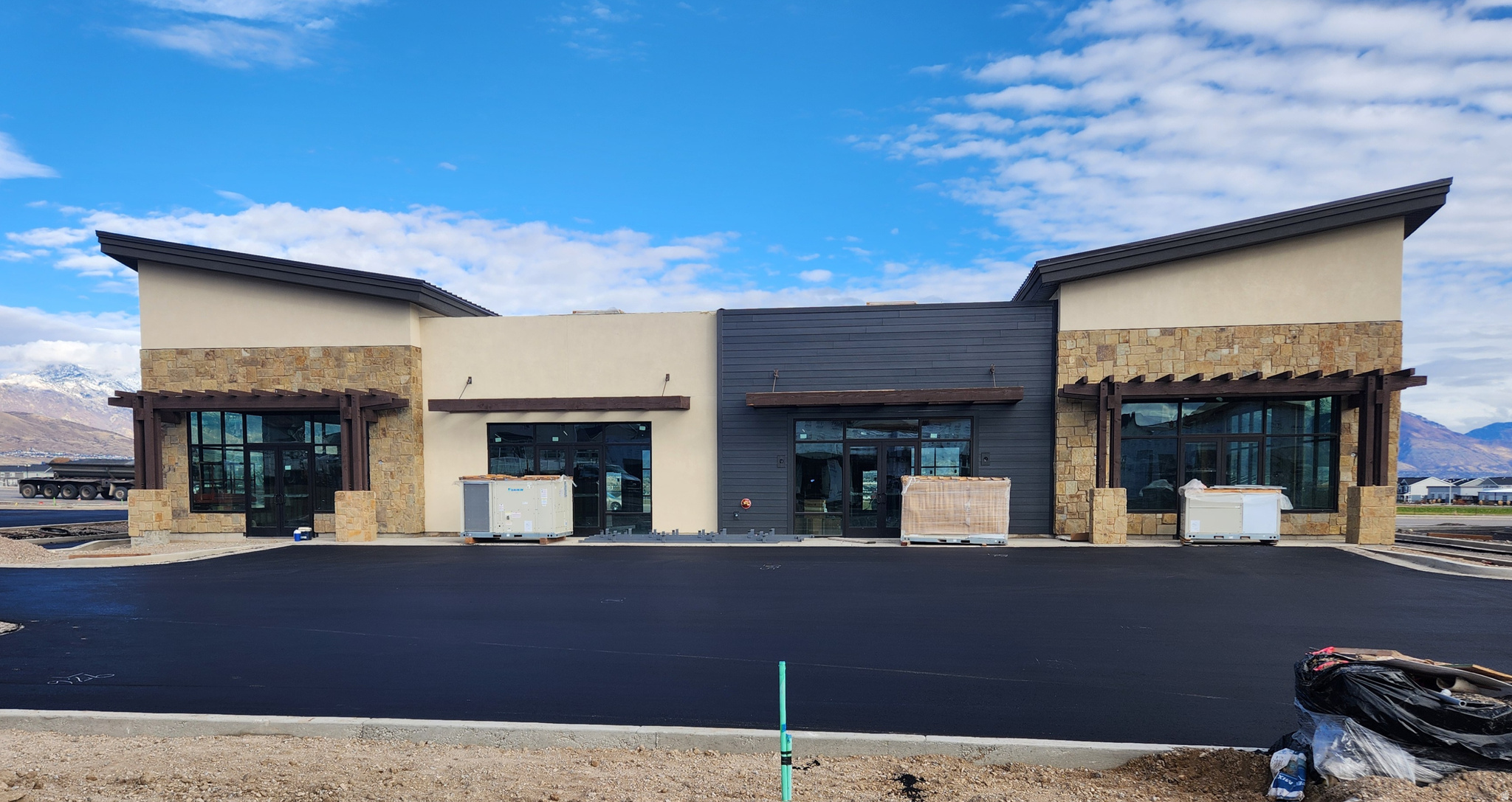 REDWOOD SQUARE - Commercial Lease