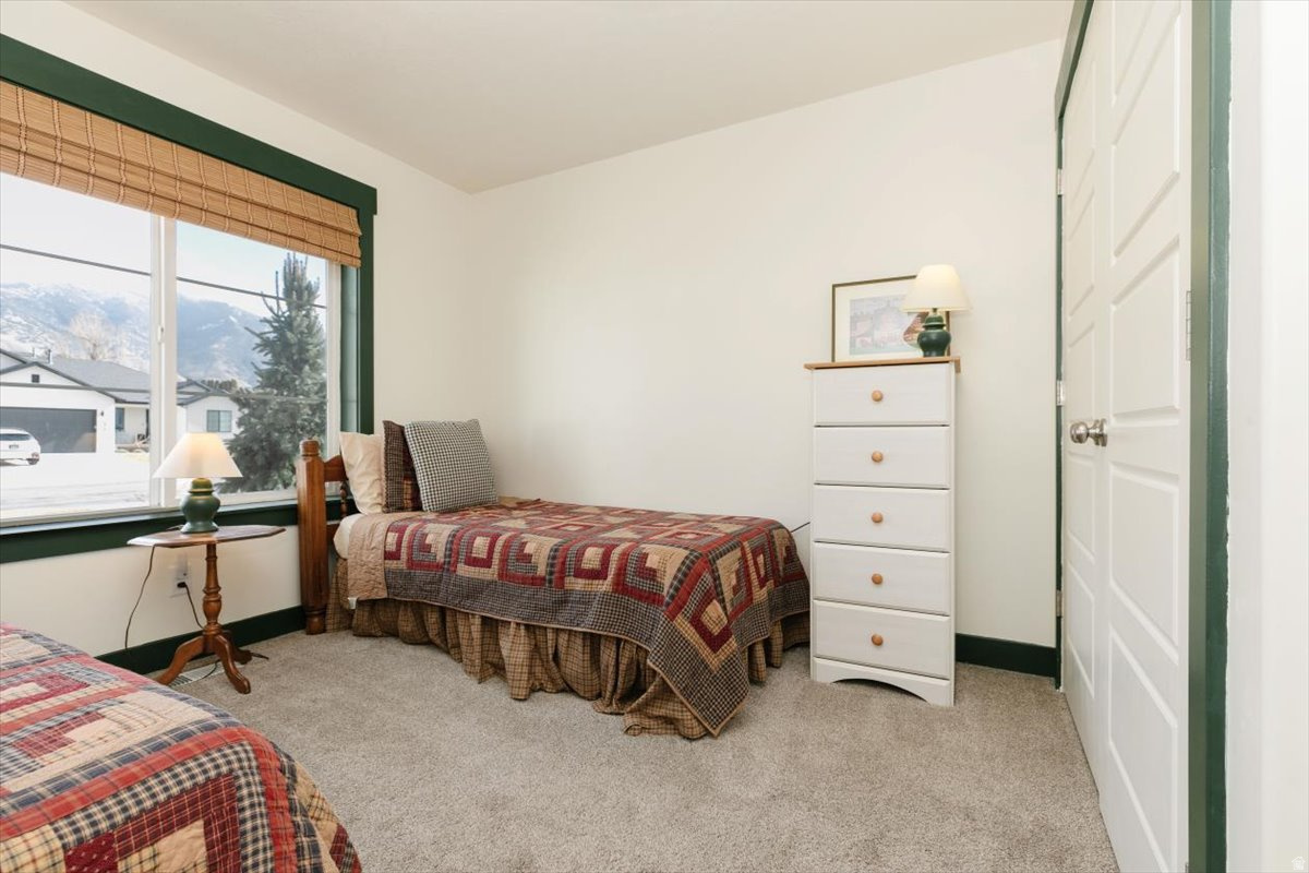 SUNRISE ACRES 3 - Residential