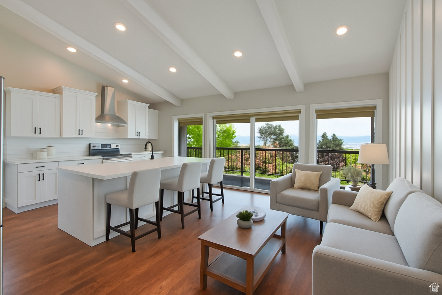 ARCADIA HEIGHTS - Residential Income