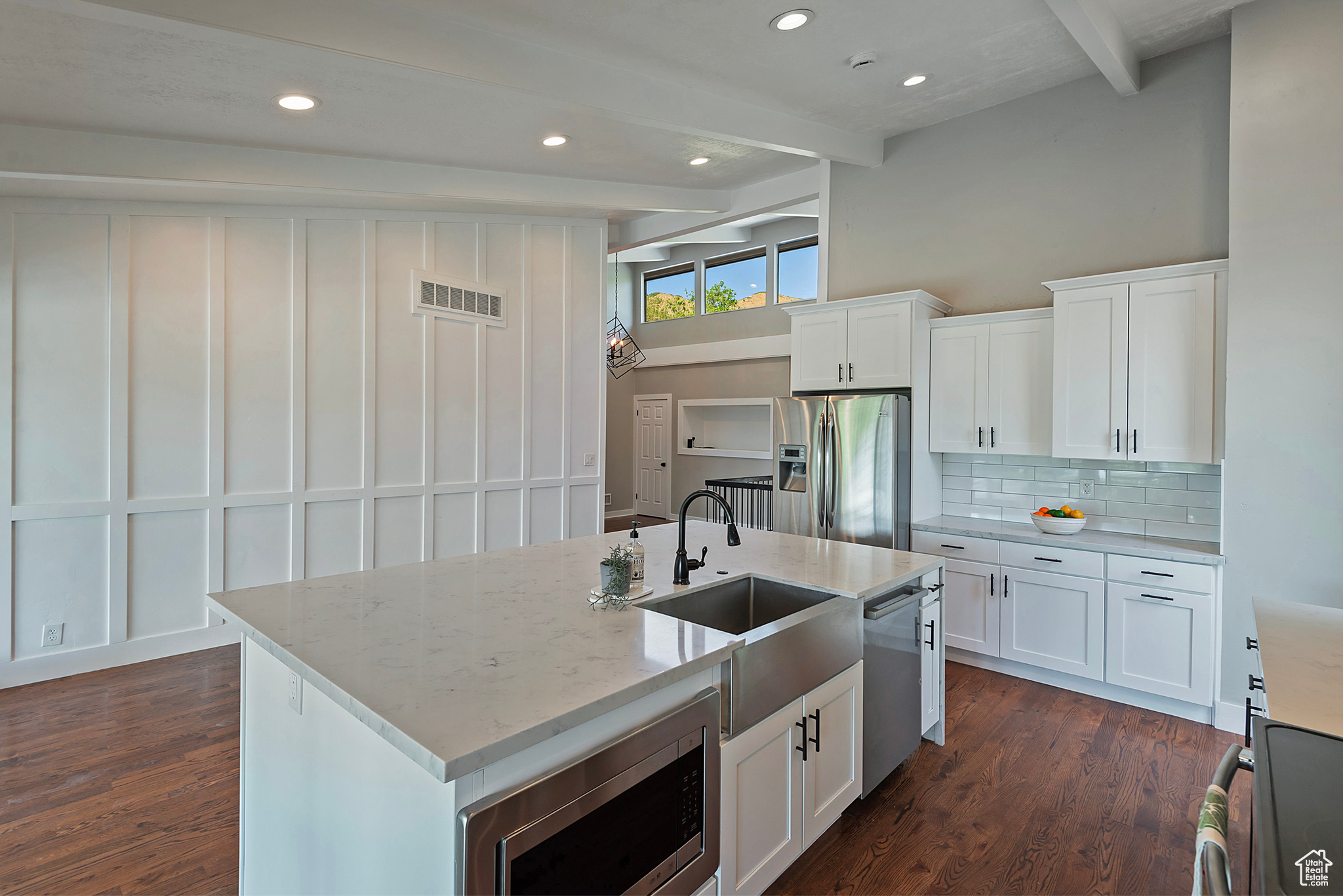 ARCADIA HEIGHTS - Residential Income