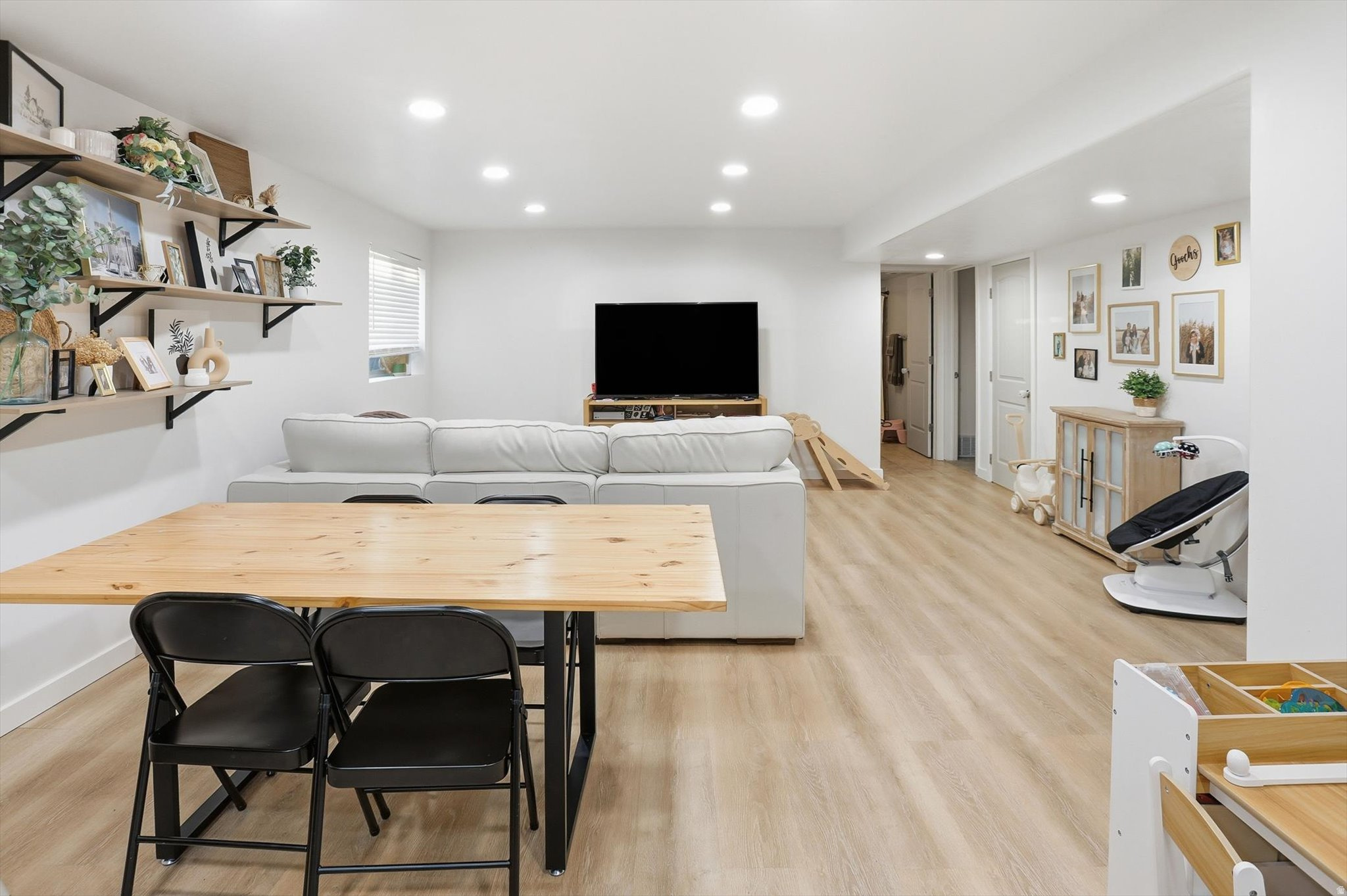 BRIDGEWAY ISLAND SUB - Residential