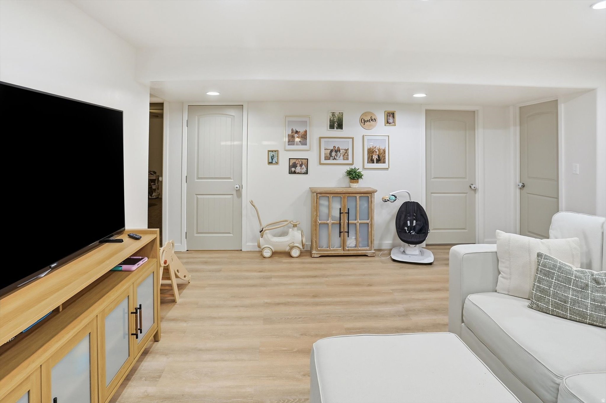 BRIDGEWAY ISLAND SUB - Residential