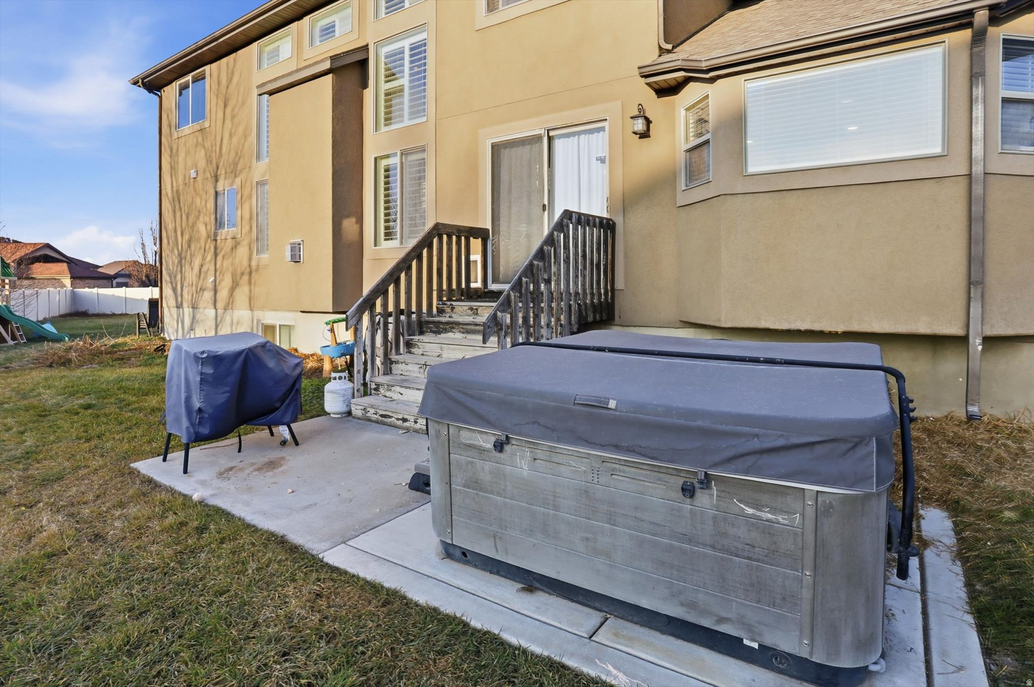 BRIDGEWAY ISLAND SUB - Residential