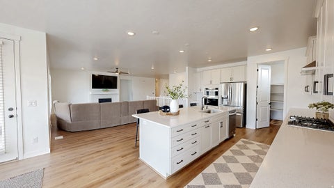 Tiny photo for 872 W UNION BENCH DR, Mapleton, UT 84664 (MLS # 2171380)