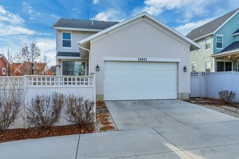 Tiny photo for 11411 S HOLLY SPRINGS DR, South Jordan, UT 84009 (MLS # 2125848)