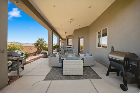 Tiny photo for 1938 N OUTLOOK DR, Washington, UT 84780 (MLS # 2153889)
