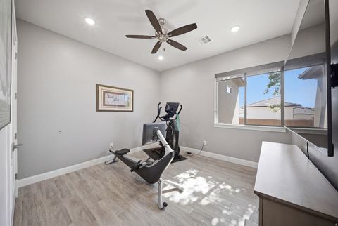 Tiny photo for 1938 N OUTLOOK DR, Washington, UT 84780 (MLS # 2153889)