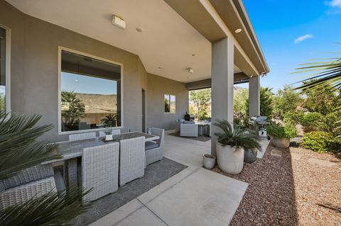 Tiny photo for 1938 N OUTLOOK DR, Washington, UT 84780 (MLS # 2153889)