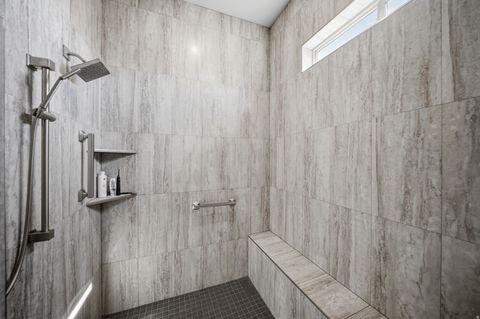 Tiny photo for 1938 N OUTLOOK DR, Washington, UT 84780 (MLS # 2153889)