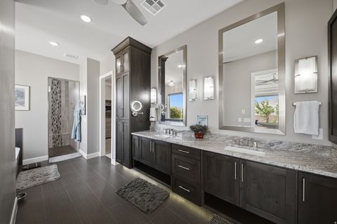 Tiny photo for 1938 N OUTLOOK DR, Washington, UT 84780 (MLS # 2153889)