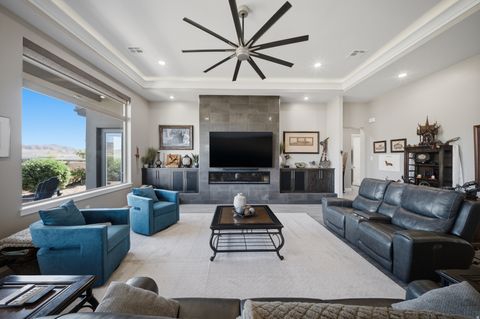 Tiny photo for 1938 N OUTLOOK DR, Washington, UT 84780 (MLS # 2153889)