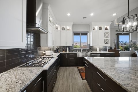 Tiny photo for 1938 N OUTLOOK DR, Washington, UT 84780 (MLS # 2153889)