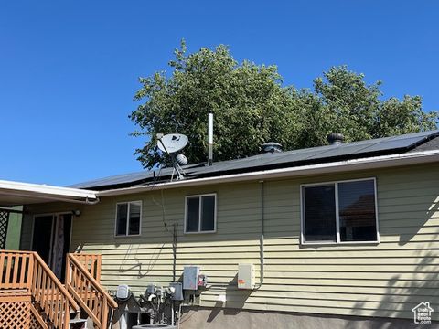 Tiny photo for 3851 W SQUIRE CREST DR, Taylorsville, UT 84129 (MLS # 2104376)