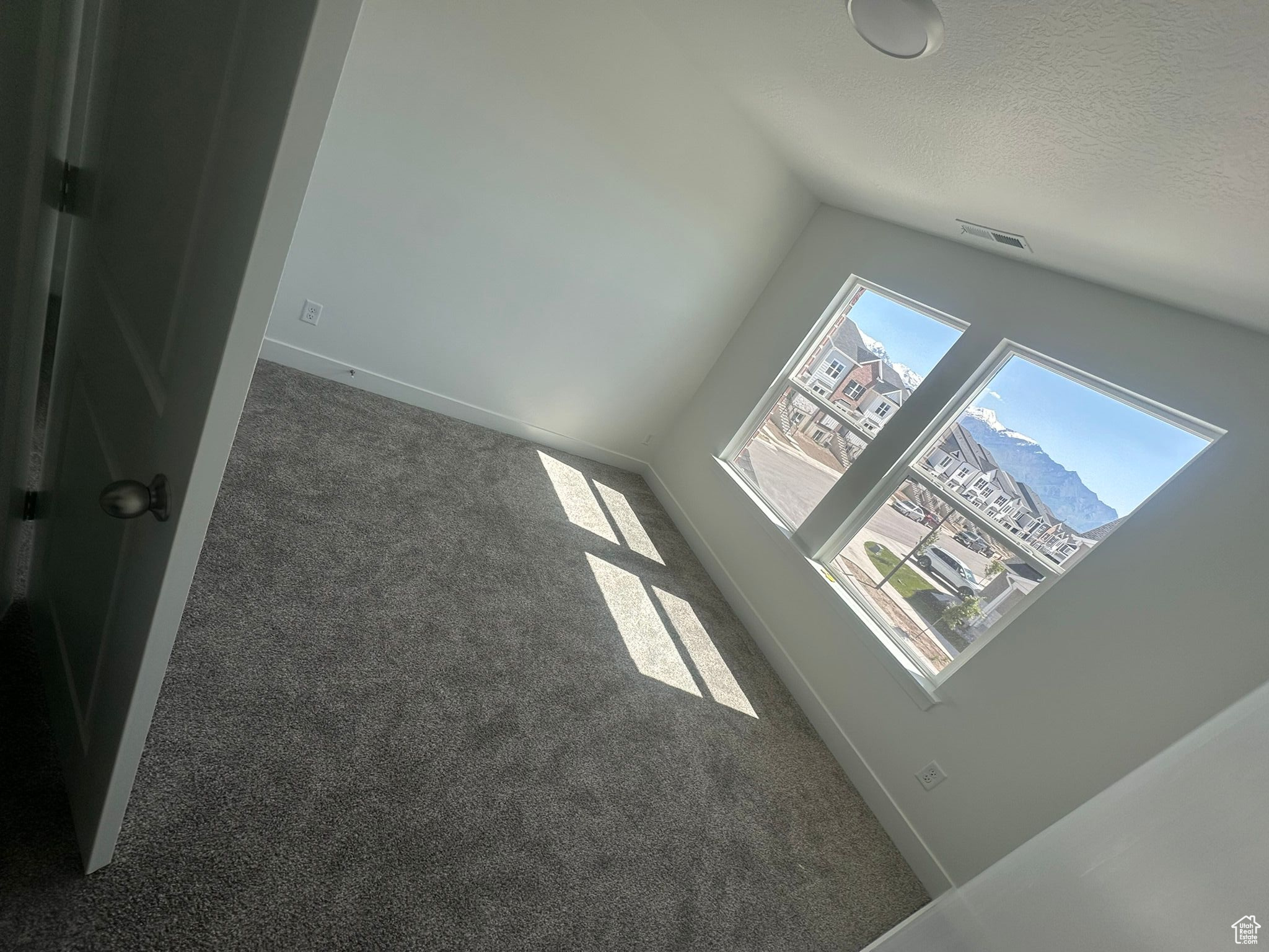 WILLOW POINT - Residential