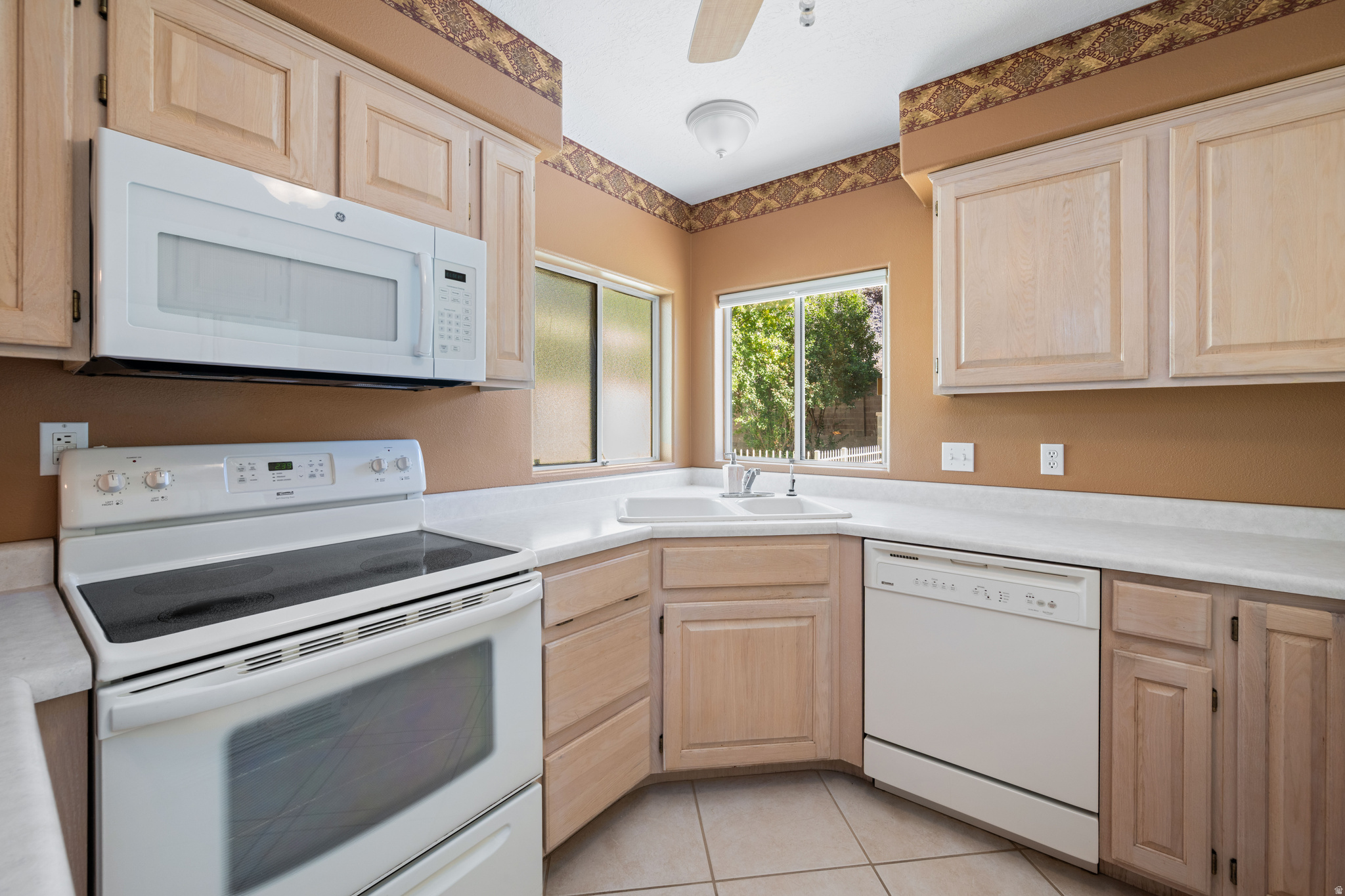 SHADOW CREEK - Residential