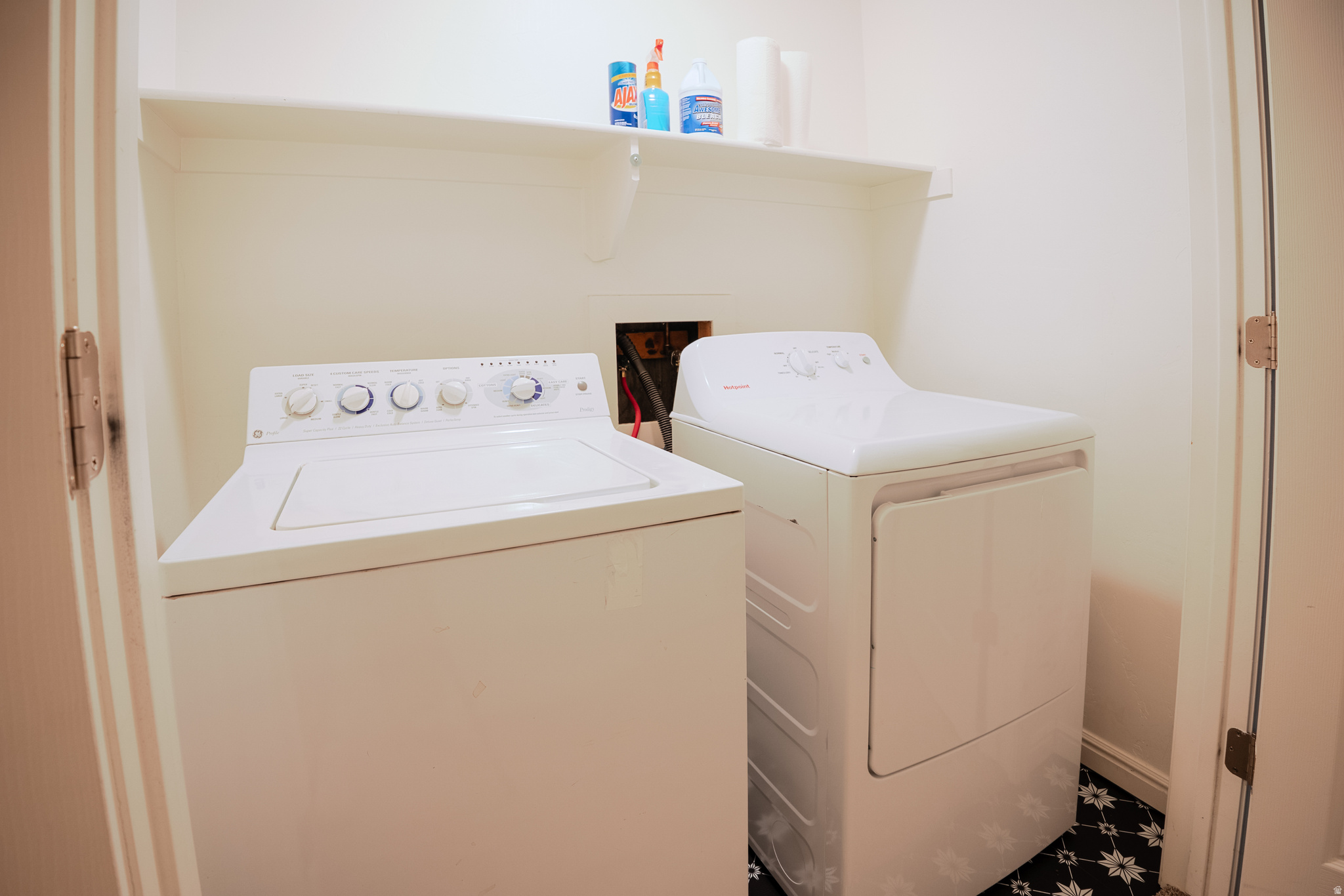 COMISKEY PARK - Residential