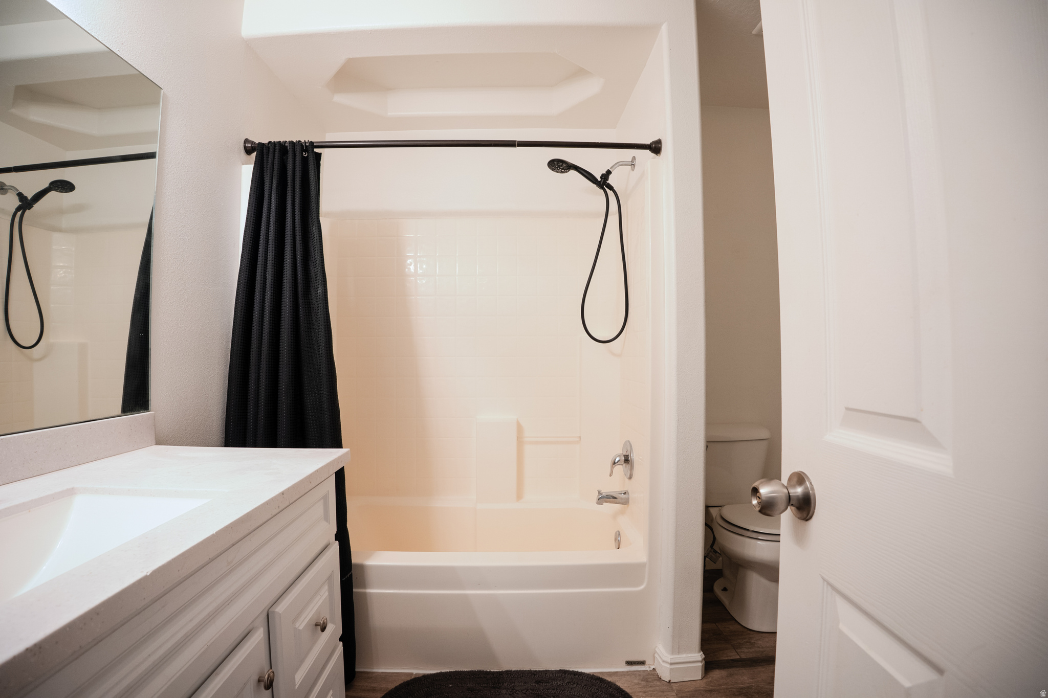 COMISKEY PARK - Residential