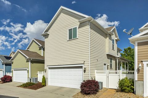 Tiny photo for 5023 W CURRANT DR, South Jordan, UT 84009 (MLS # 2101096)