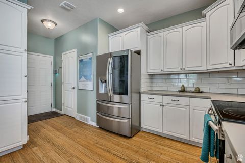 Tiny photo for 5023 W CURRANT DR, South Jordan, UT 84009 (MLS # 2101096)