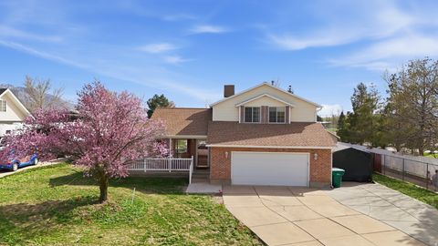 Photo of 373 W 1500 N, Harrisville, UT 84404 (MLS # 2146589)