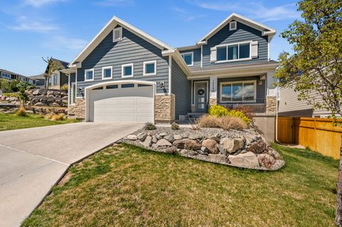 Photo of 14732 S SNOW BLOSSOM WAY, Draper, UT 84020 (MLS # 2152451)