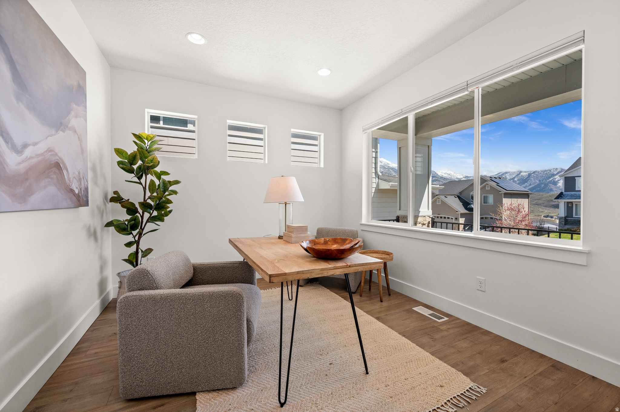 SUNCREST | EDELWEISS - Residential