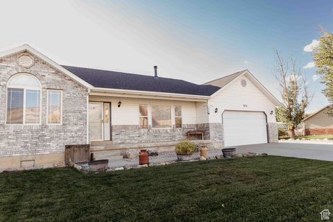 Tiny photo for 3231 N PELICAN DR, Farr West, UT 84404 (MLS # 2113569)
