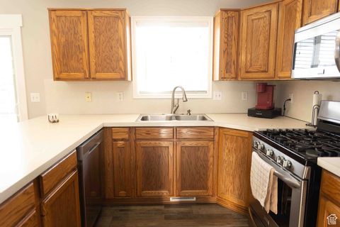 Tiny photo for 3231 N PELICAN DR, Farr West, UT 84404 (MLS # 2113569)