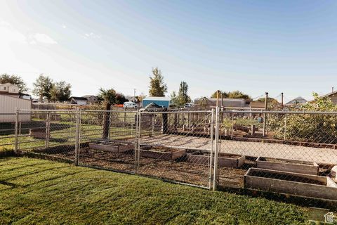 Tiny photo for 3231 N PELICAN DR, Farr West, UT 84404 (MLS # 2113569)