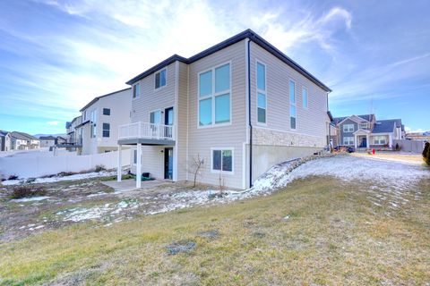 Tiny photo for 1454 N SIERRA WAY, Lehi, UT 84048 (MLS # 2130085)