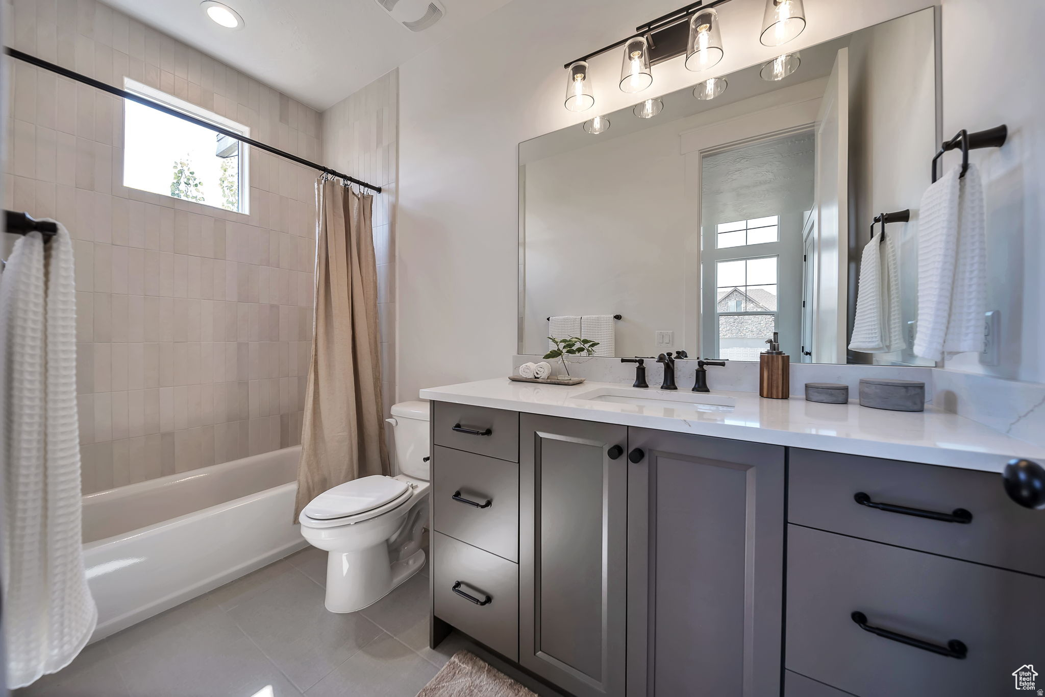 PINTAIL ESTATES - Residential