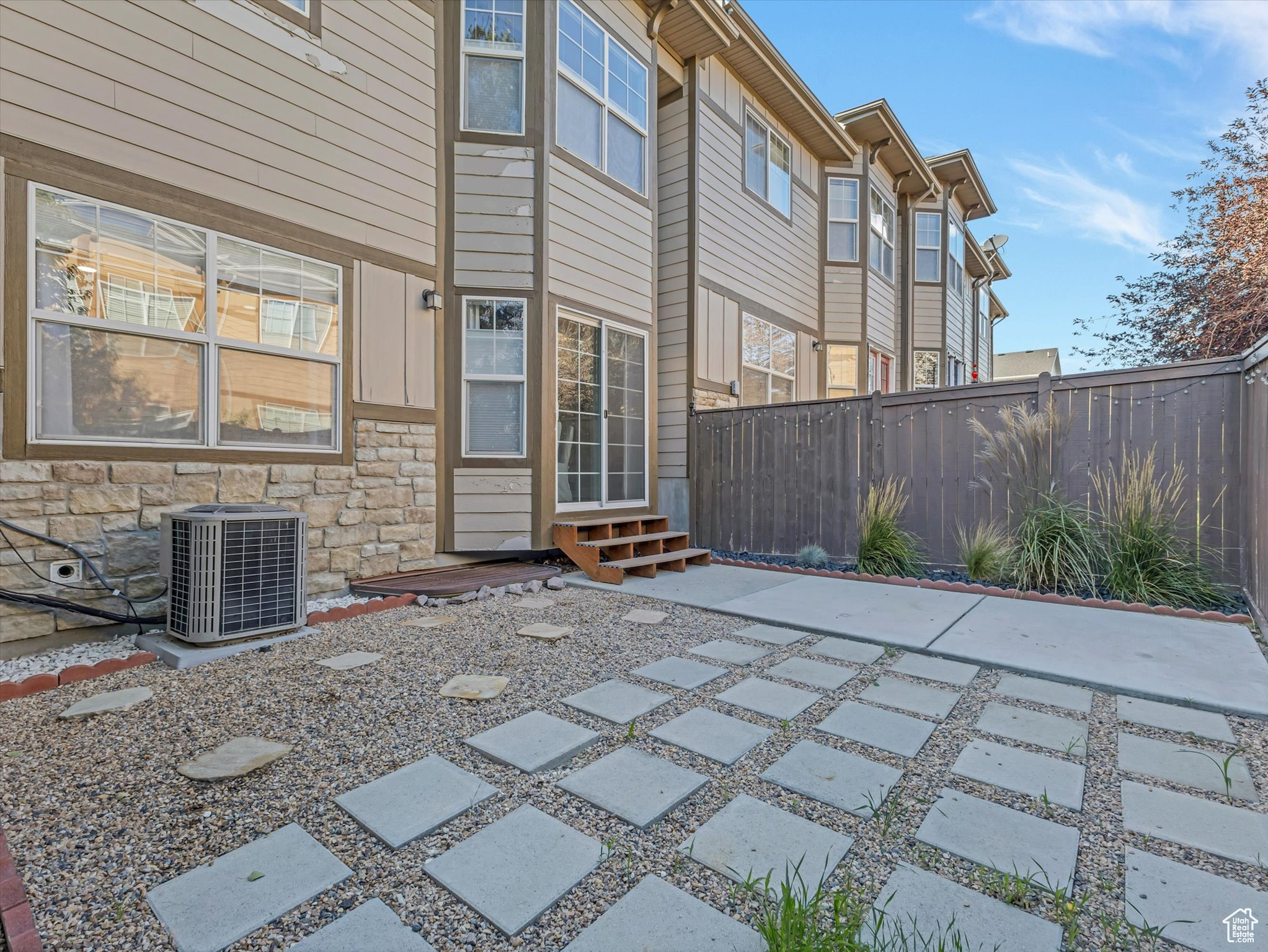STONELEIGH HEIGHTS A - Residential