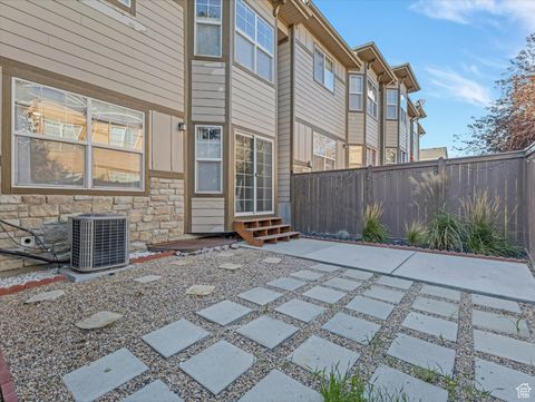Tiny photo for 14775 S FALKLAND CV, Draper, UT 84020 (MLS # 2114662)