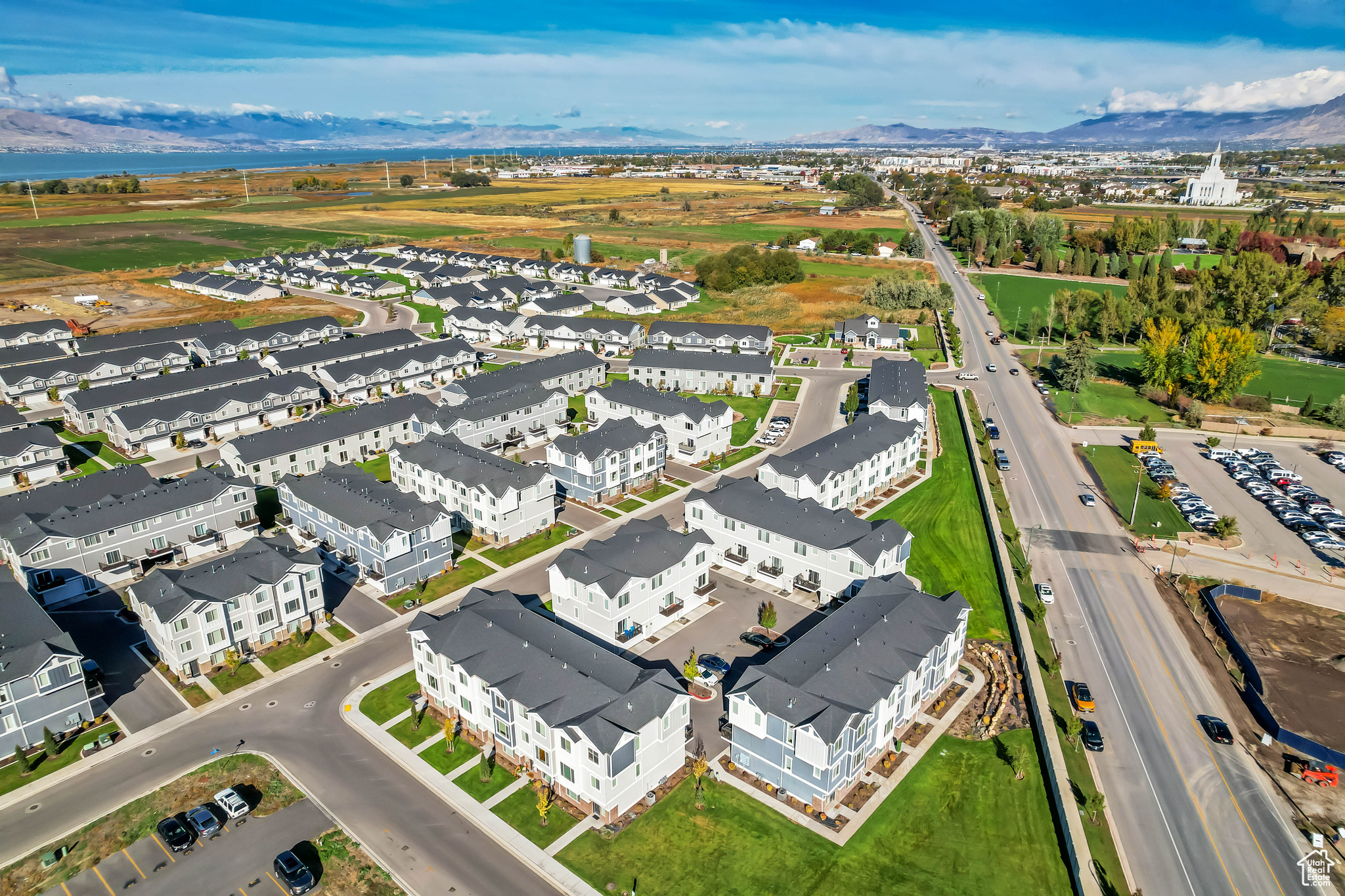 LAKEVIEW - Residential Income