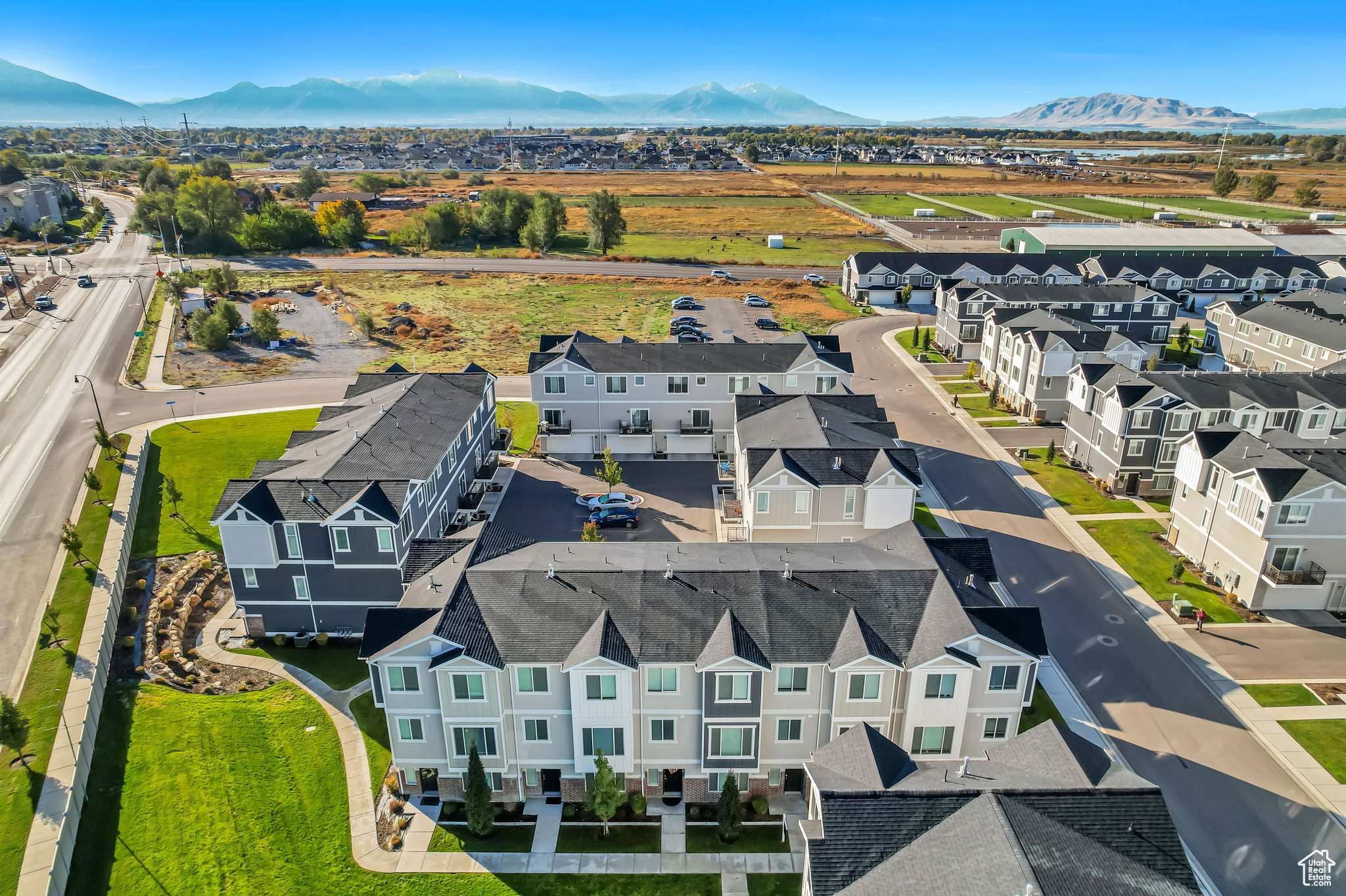 LAKEVIEW - Residential Income