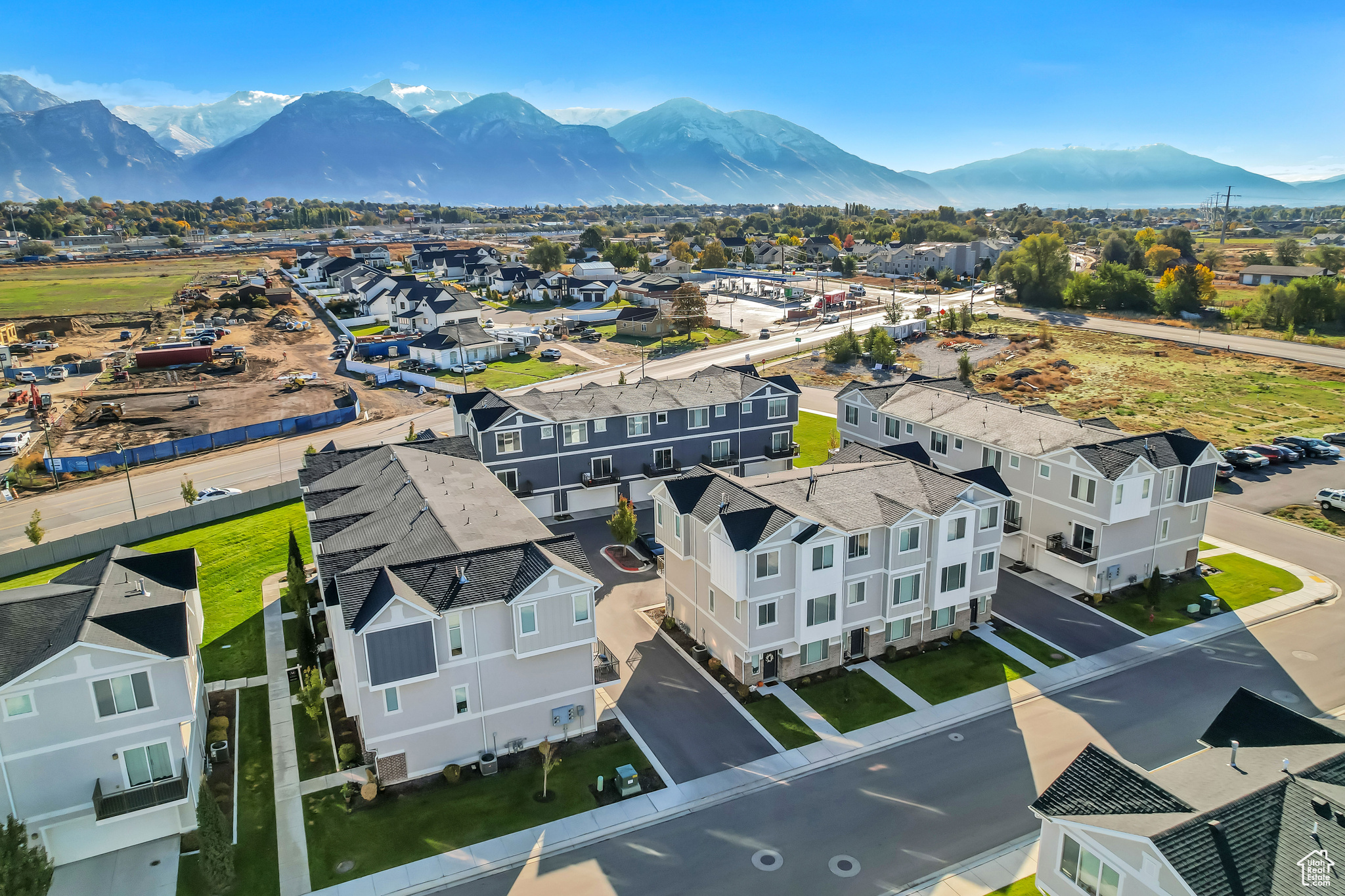 LAKEVIEW - Residential Income