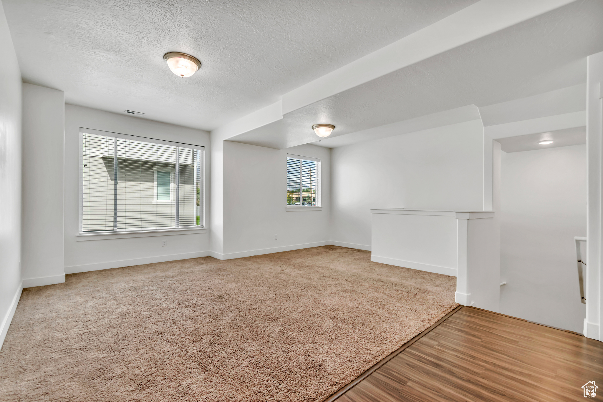 LAKEVIEW - Residential Income